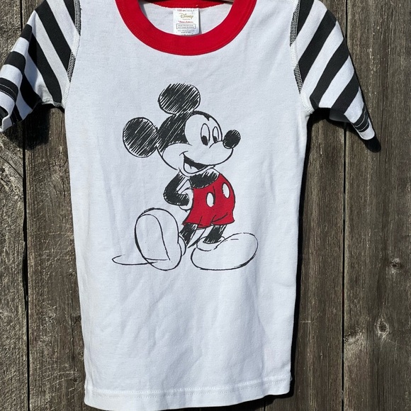 Hanna Andersson Disney collection Mickey Mouse pjs top - Picture 2 of 8
